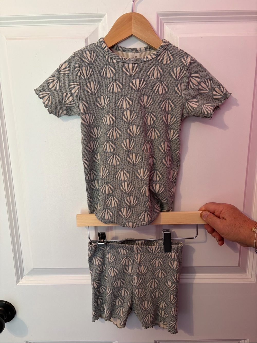 H&M Girls Shell-Print Lounge Set - Green & Cream